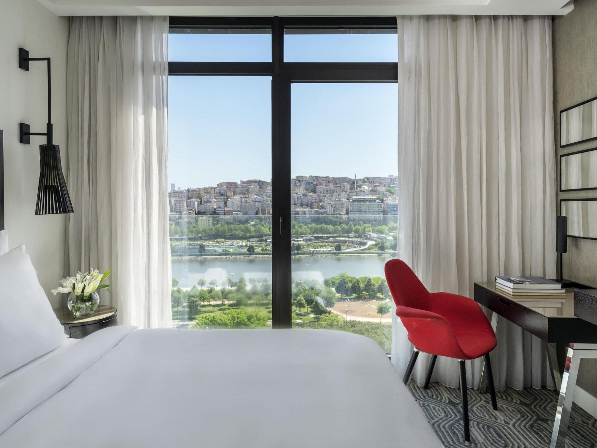 Moevenpick Istanbul Hotel Golden Horn — Foto’s 1